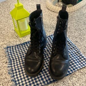 Steve Madden Leather Troopa Boots (Black, Size 9.5) Barely worn!!